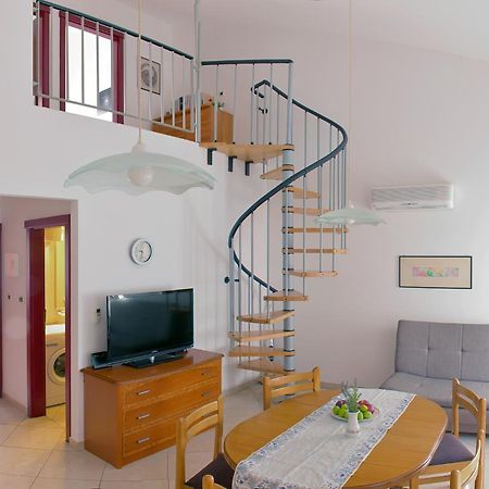 Pino Appartement Pula Buitenkant foto