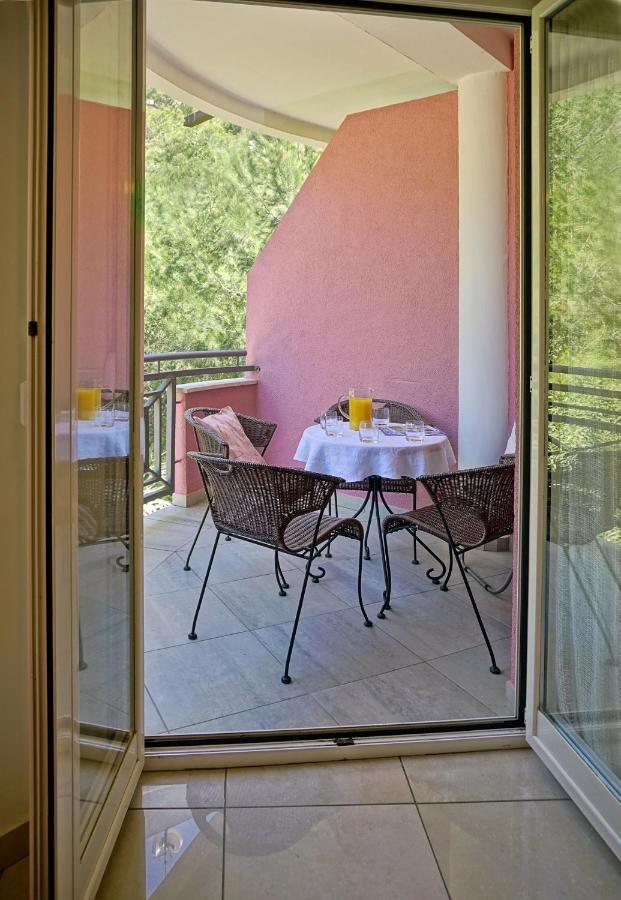 Pino Appartement Pula Buitenkant foto