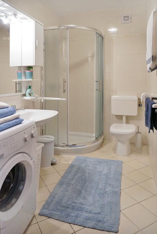 Pino Appartement Pula Buitenkant foto