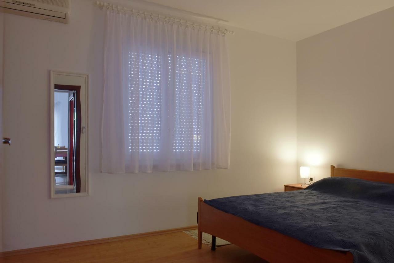 Pino Appartement Pula Buitenkant foto