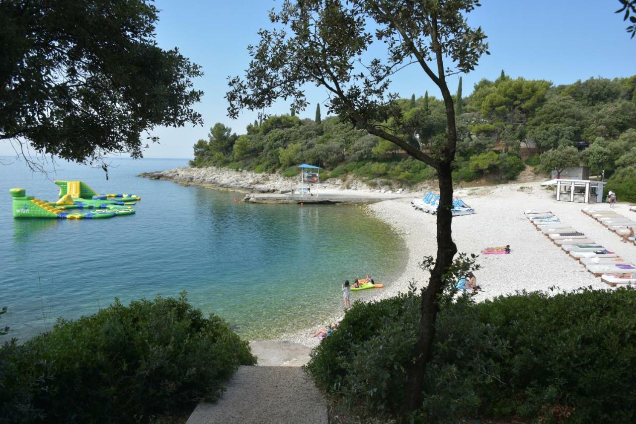 Pino Appartement Pula Buitenkant foto